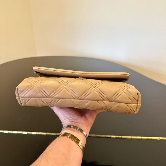 NWT Authentic Luxury Minimalist Tory Burch Fleming Quilted Soft Clutch/Bag - Picture 13 of 17